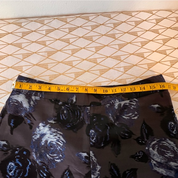 Talbots NWT Floral Ankle Pants Size 10P - Picture 8 of 10